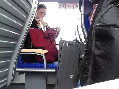 Класен брюнетка модел в действие скрытая камера русских