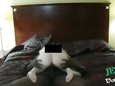 Приятелка скача върху твърдия ми veb porno петел