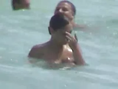 Тийнейджърът се научава да скача български секс камери на хуй