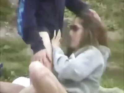 Тийнейджърка в хардкор kameri porno домашно