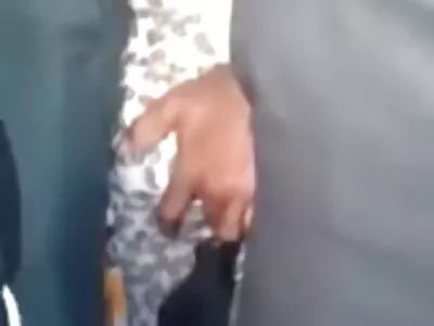 Милф си порно секс камера играе с големите си цици