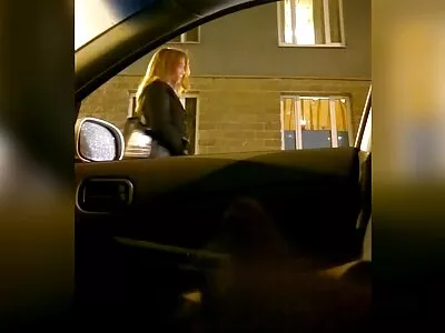 Трудно убождане за блондинка onlain porno kameri тийнейджър